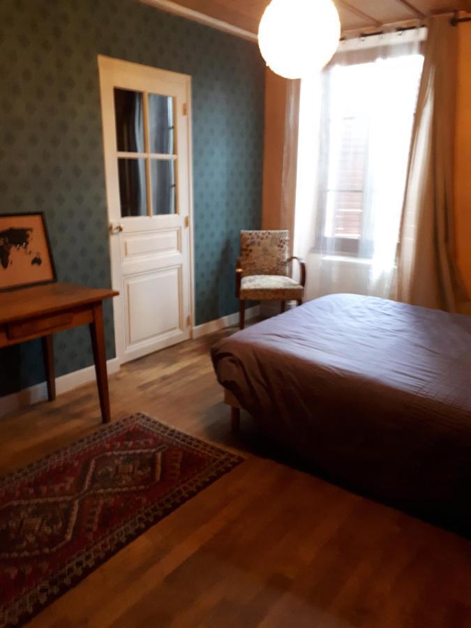 La maison des archers Saint-Saturnin  Extérieur photo