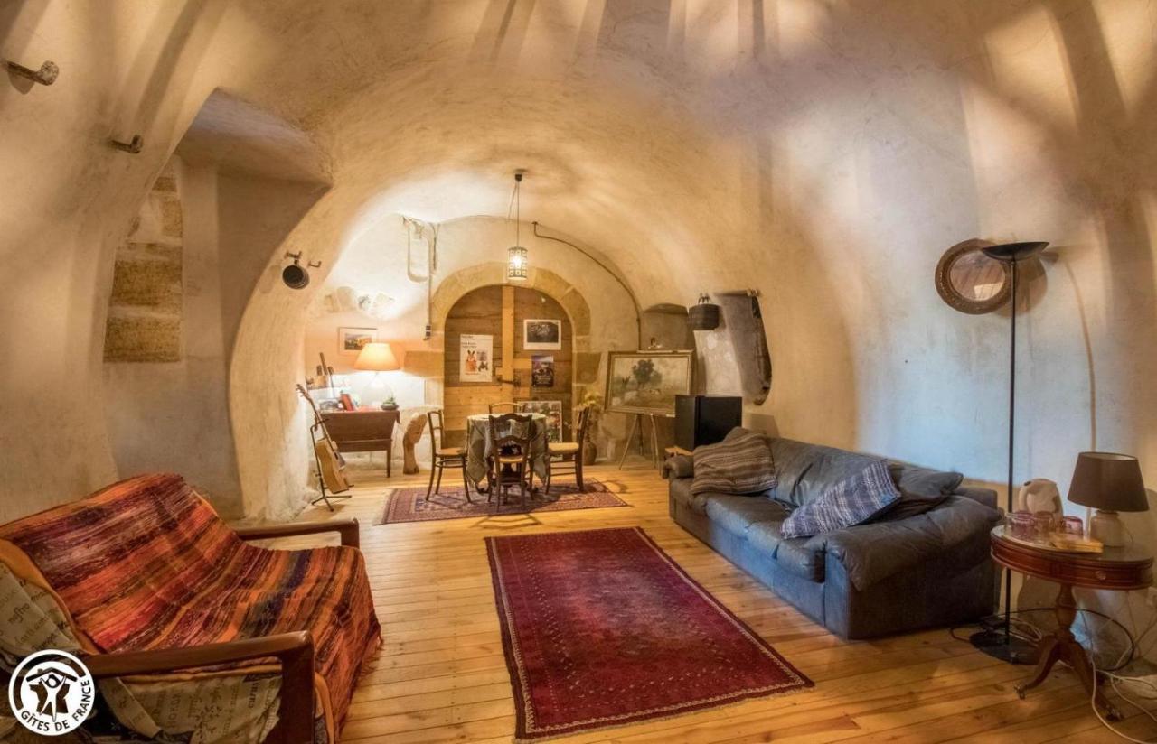 La maison des archers Saint-Saturnin  Extérieur photo